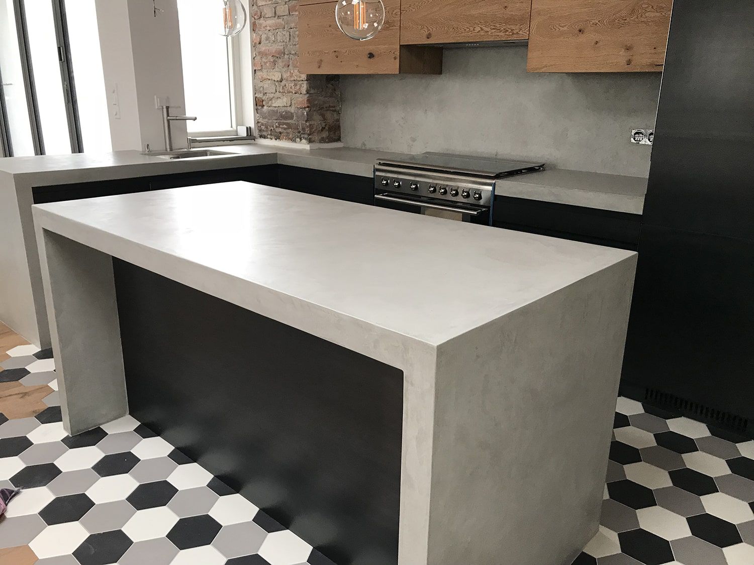 Grey Microbond microcement on a kitchen worktop