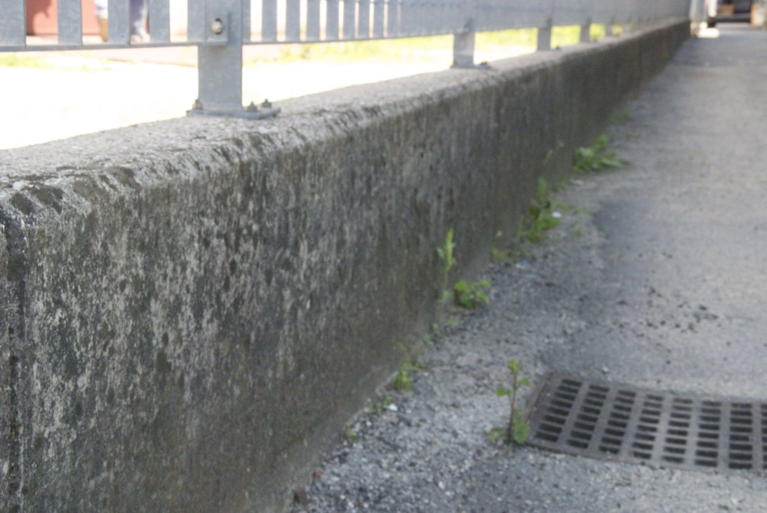 Wall section not treated with Brickcover